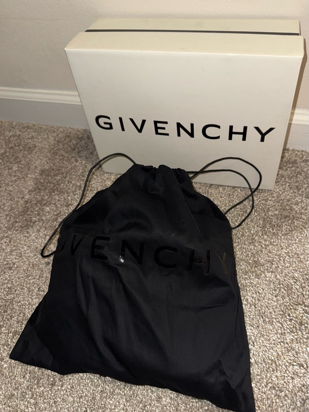 Givenchy Logo Platform Slide Sandals - Picture 9 of 9
